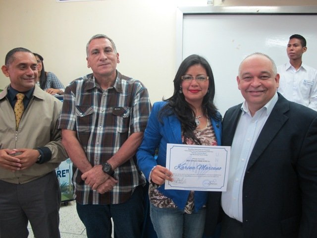 Karina Marcano (5 años de servicio)